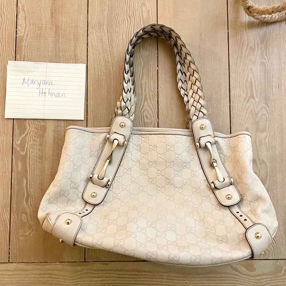 Gucci Pelham leather bag
